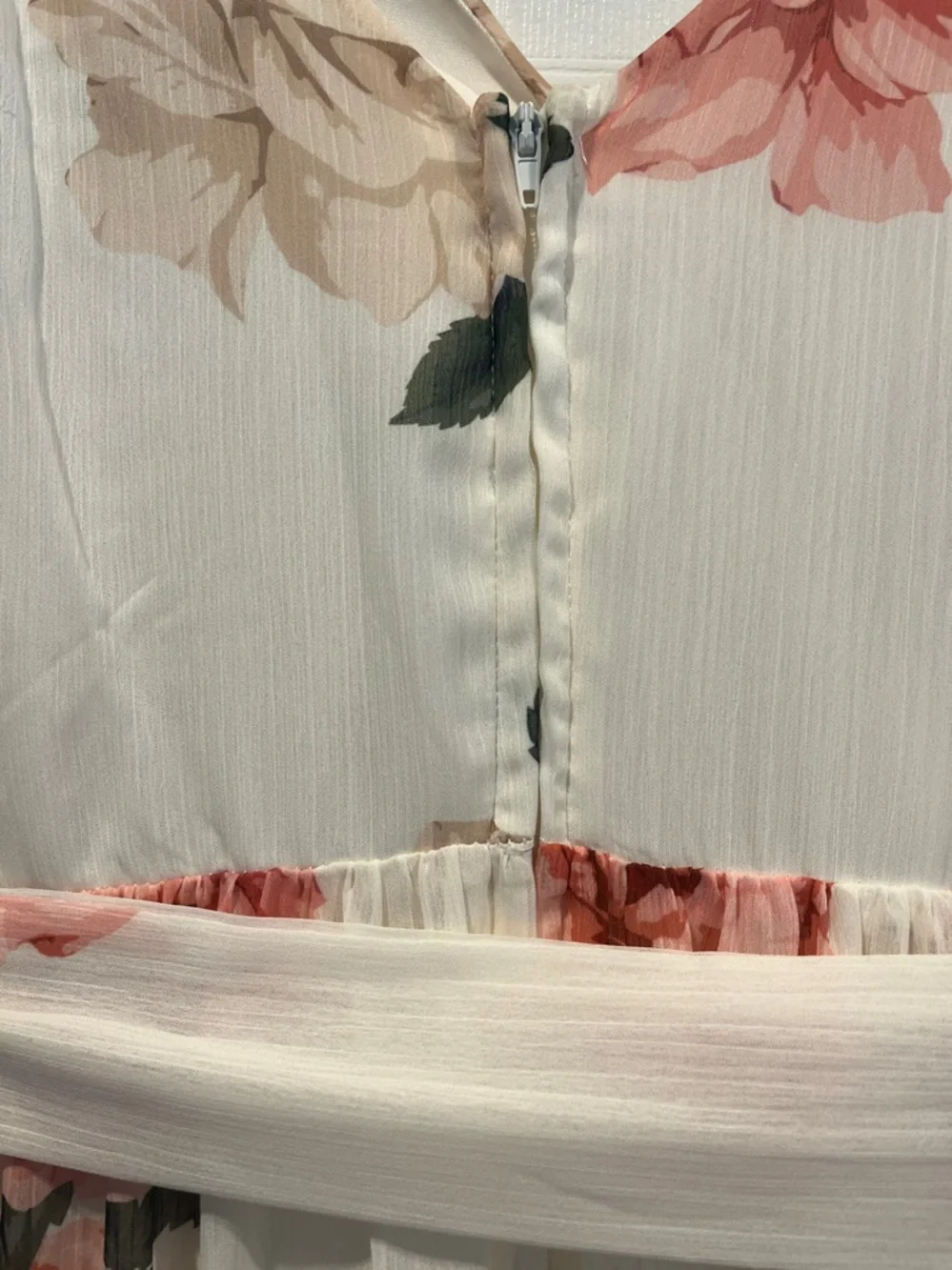 Premier Amour Floral Maxi Dress in Ivory and Pink Cottagecore Feminine SZ 6‎